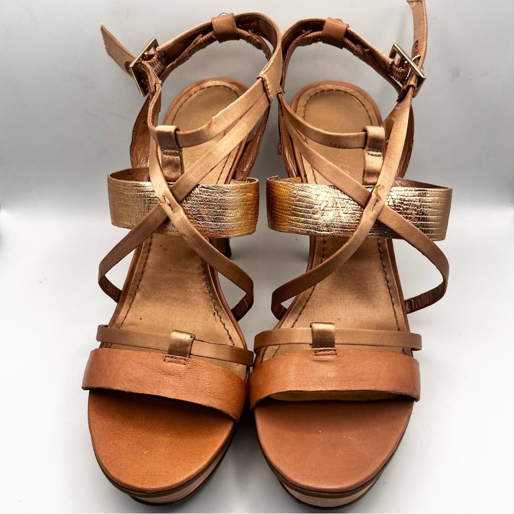 BOX INCLUDED - NINE WEST NEUTRAL STRAPPY PLATFORM PUMP